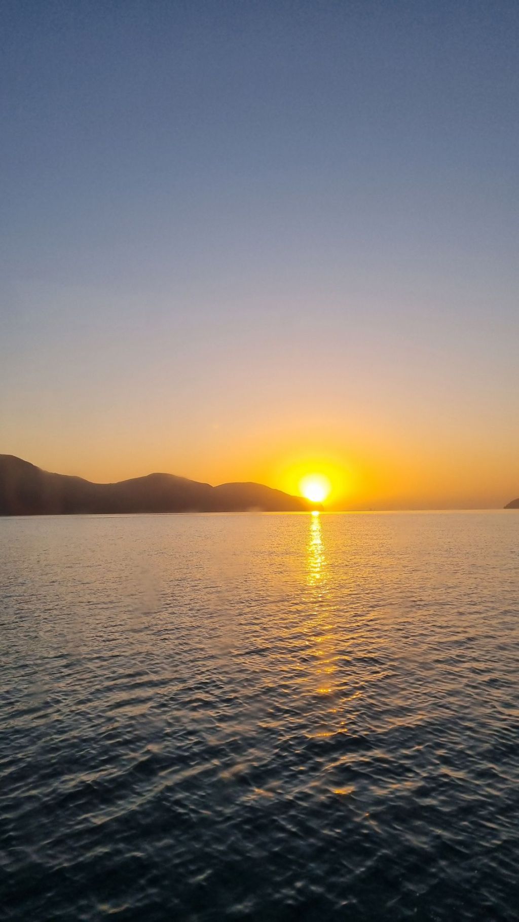 Persiguiendo el sol, escapando del hielo: El otoño en las&nbsp;montañas